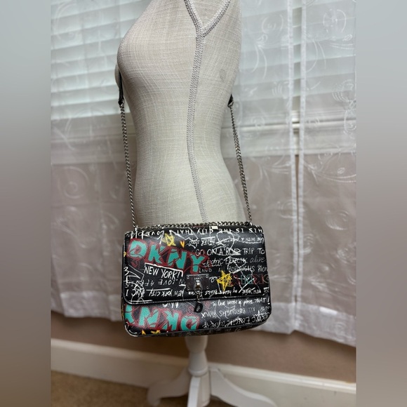 CrossbodyDKNY New York Graphics Crossbody Purse - Picture 1 of 16